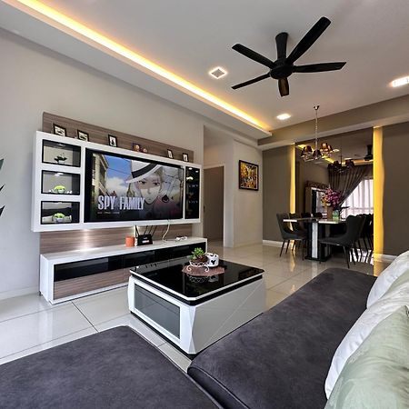 Takuro Homestay بيتالينغ جايا المظهر الخارجي الصورة