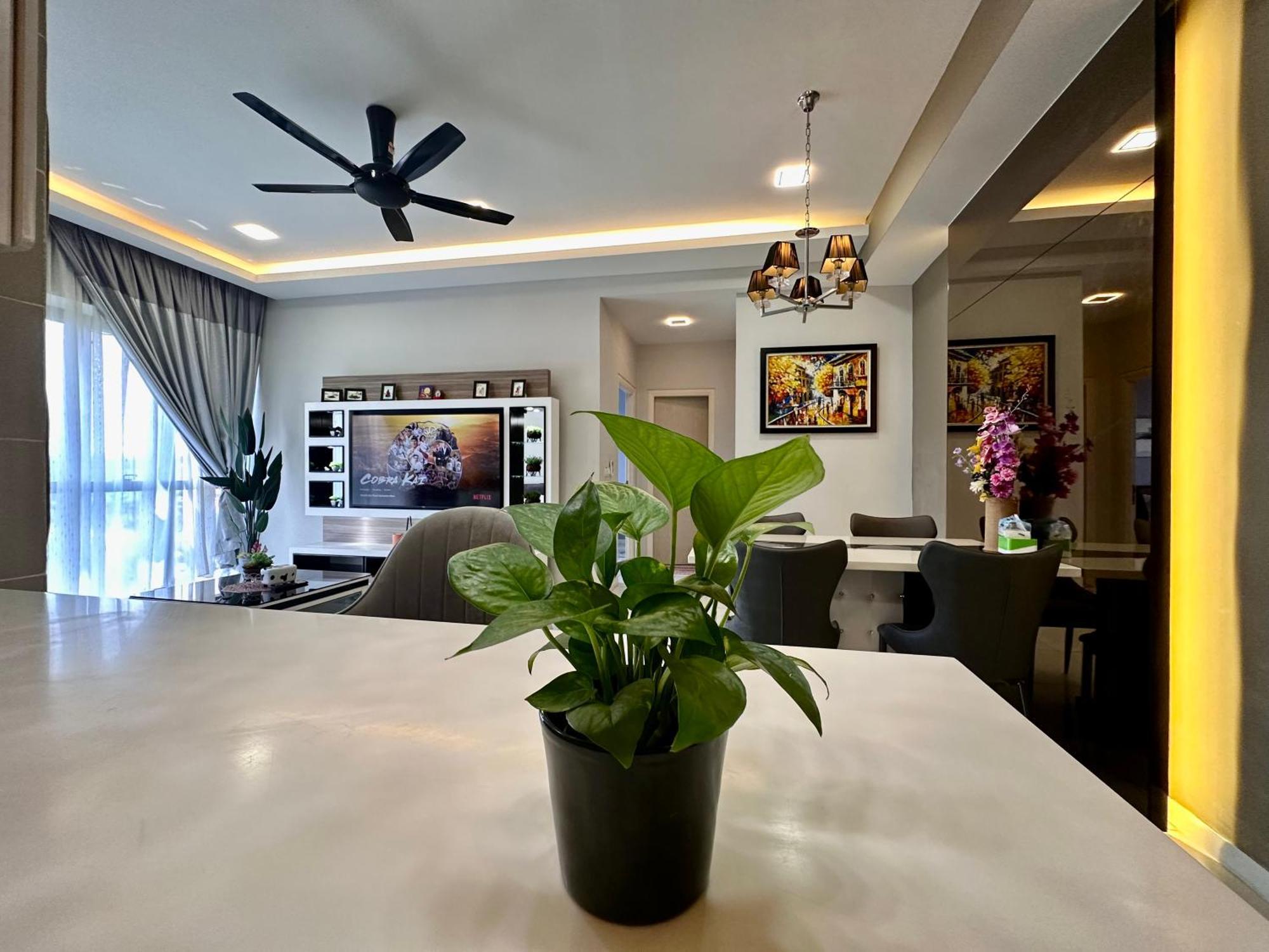 Takuro Homestay بيتالينغ جايا المظهر الخارجي الصورة